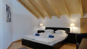 3 Schlafzimmer, BĂŒgeleisen/BĂŒgelbrett, WLAN