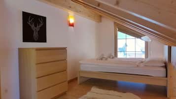 3 bedrooms, iron/ironing board, WiFi