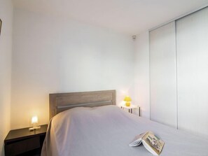 2 bedrooms, Internet
