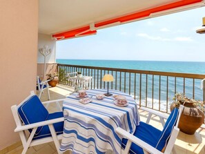 Outdoor dining - Acuario by Interhome (Sant Andreu de Llavaneres)