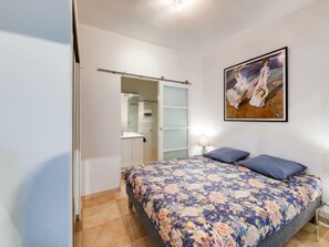 1 bedroom, iron/ironing board, WiFi - Le Corelly by Interhome (Saint Aygulf)