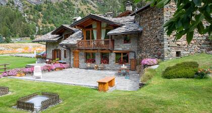 Chez Les Roset by Interhome