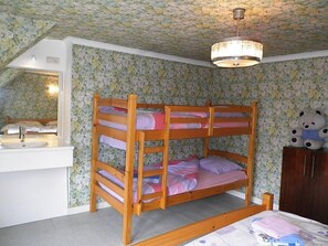 3 bedrooms, Internet - Poperinge by Interhome (Poperinge)