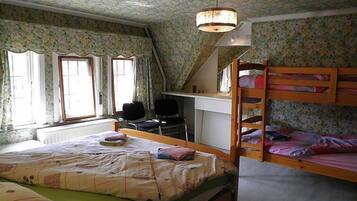 3 chambres, accĂšs Internet