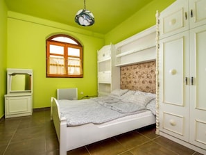 4 bedrooms, WiFi