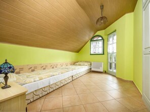 4 bedrooms, WiFi