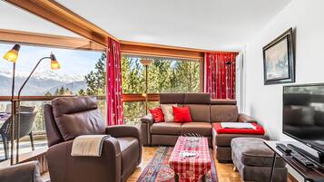 TV, peis og DVD-spiller