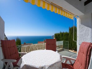 Outdoor dining - Pueblo de la Luz by Interhome (Benitachell)