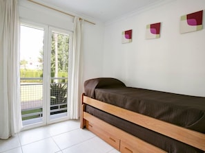 2 bedrooms, Internet