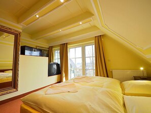 3 bedrooms, Internet