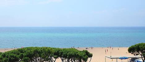 Platja a a prop