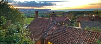 Moonfleat Cottage by Interhome