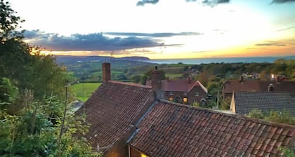 Moonfleat Cottage by Interhome