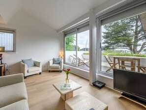 Télévision à écran plat