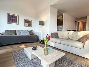 Flat-screen TV - PLEIN SUD by Interhome (La Trinité Sur Mer)