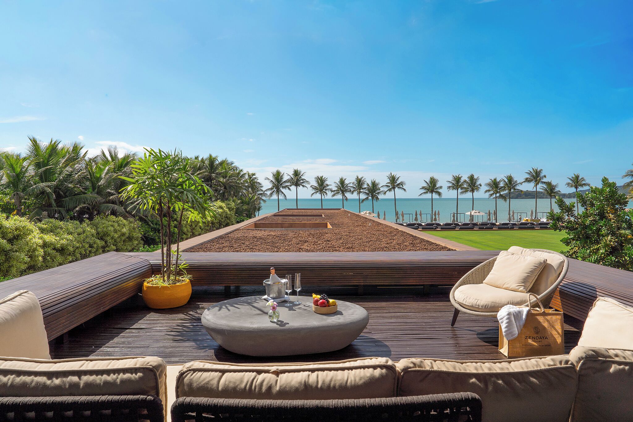 Master Suite Ocean View | Egyptian cotton sheets, premium bedding, pillowtop beds, minibar