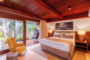 Classic Suite, Garden View, Ground Floor | Egyptian cotton sheets, premium bedding, pillow-top beds, minibar