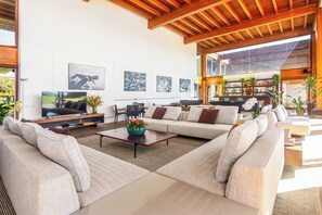 Smart TV de 42 pulgadas con canales por cable, televisión y Netflix 