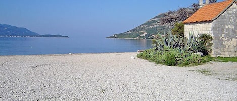Playa en los alrededores