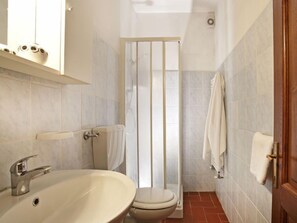 Towels - Pulcino n°3 by Interhome (Gaiole in Chianti)