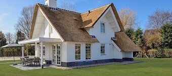 Tapuit 8 by Interhome