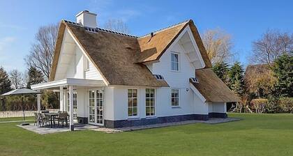 Tapuit 8 by Interhome