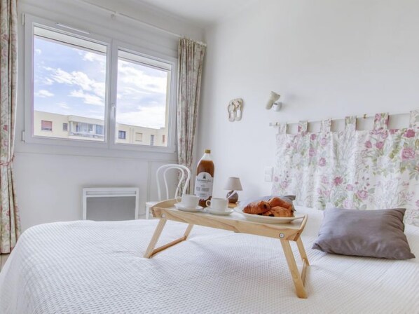 2 bedrooms, Internet