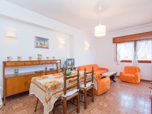 Interior - Giuliana by Interhome (Torvaianica)