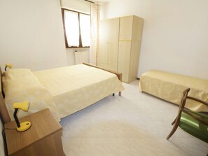2 bedrooms