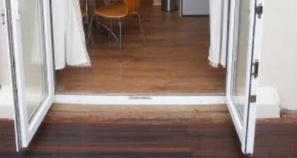 Cooraclare: ,8 km from Atlantic Coast.,42 km south of the Cliffs of Moher