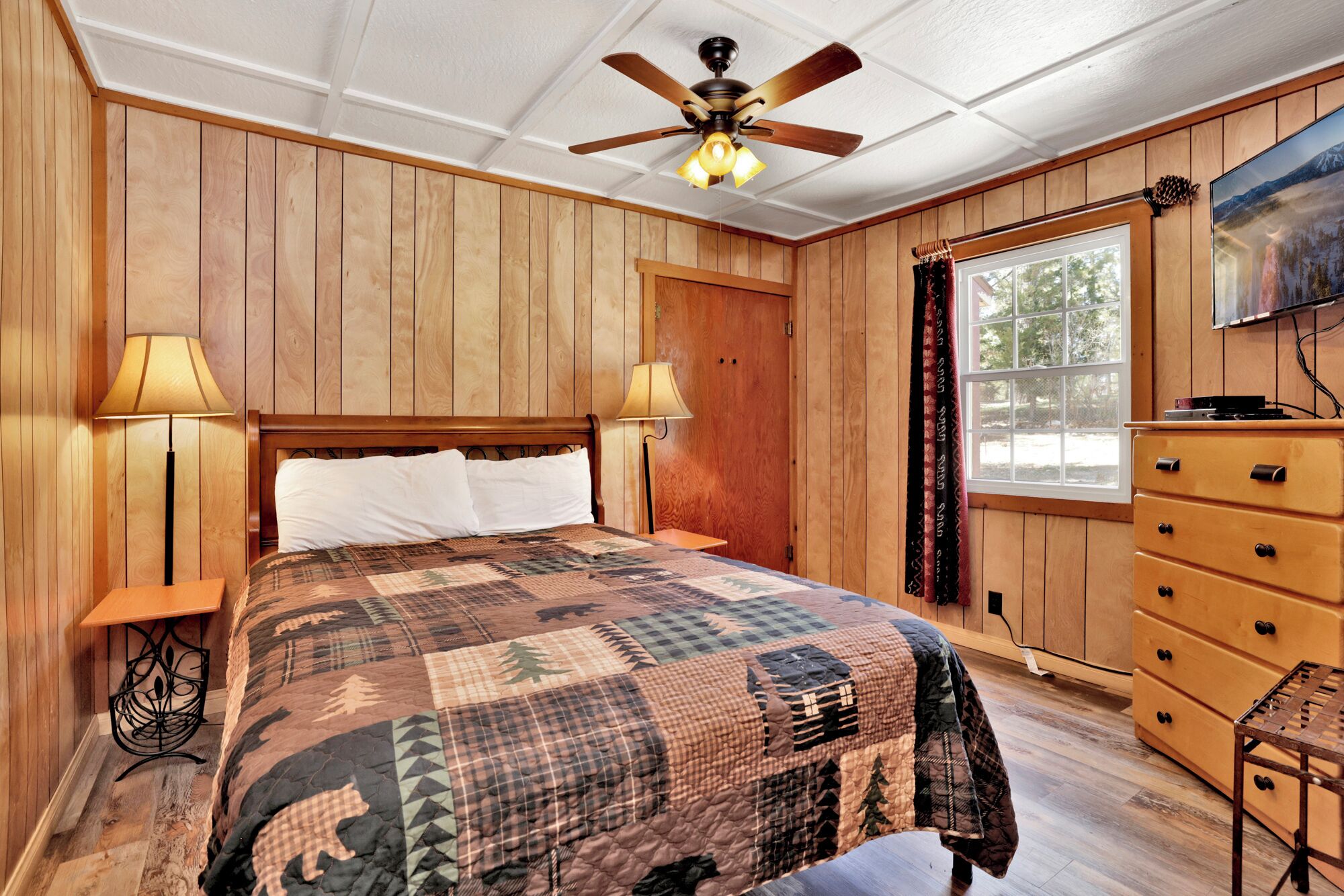 House, Multiple Beds, Hot Tub, Beach View (149) | 2 bedrooms, individually decorated, individually furnished, bed sheets