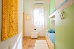 3 bedrooms - villa Erika 8 (Cagliari)