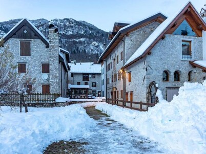 Albergo Diffuso - Cjasa Ustin by Interhome