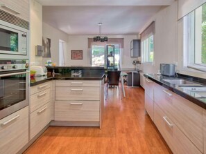 Fridge, microwave, oven, dishwasher