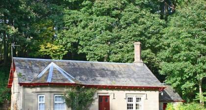 Craigton Cottage by Interhome