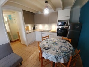 Fridge, microwave, oven, dishwasher - Rivages d'Olonne by Interhome (Les Sables d'Olonne)