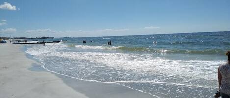 Beach nearby, beach towels