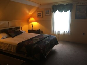 3 bedrooms - Quiet Comfort In The Green Mountains (Northfield)