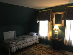 3 bedrooms - Quiet Comfort In The Green Mountains (Northfield)