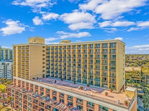 Exterior - Caravelle 610 (Myrtle Beach)