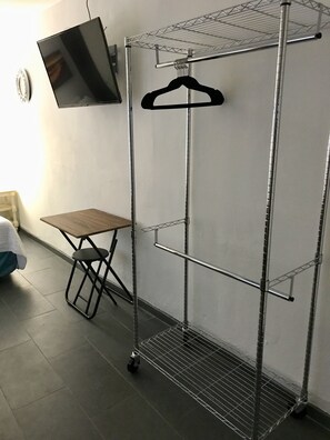 1 bedroom, desk, iron/ironing board, WiFi