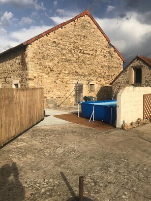 Exterior - Private Lake - Pool - Tour de France 2026 (bommiers)