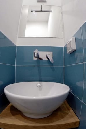 Shower, bidet