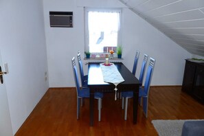 Dining - Apartment Wörth with a great view - Apartment in Wörth with a view (Wörth am Rhein)