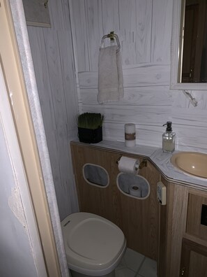 Bathroom - Studio Small house Living (Atlanta)