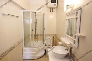 Haartrockner, Seife, Shampoo, Toilettenpapier
