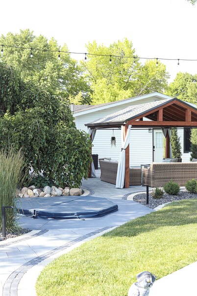 Beautiful & relaxed detached Mother-in-Law suite. Close to I80 & Fairgrounds