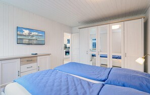 2 bedrooms, free WiFi