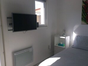 1 sovrum, strykjärn/strykbräda, internet och sängkläder