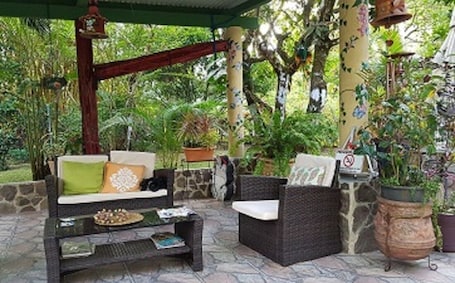 Terrace/patio. Cabanas Potosi, El Valle de Anton, Panama Birders-Nature Lovers-Waterfalls-ETC